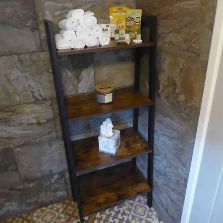 Quirky In The Heart Of Holiday home